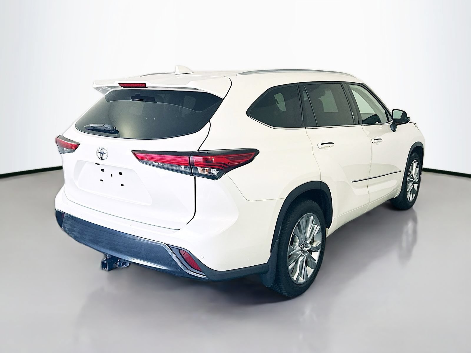 Used 2020 Toyota Highlander Limited AWD/4WD image 7