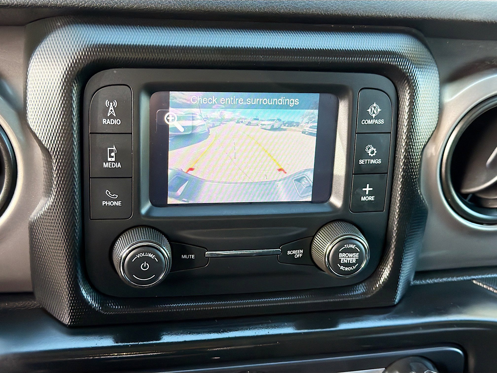 Used 2020 Jeep Gladiator Sport image 31