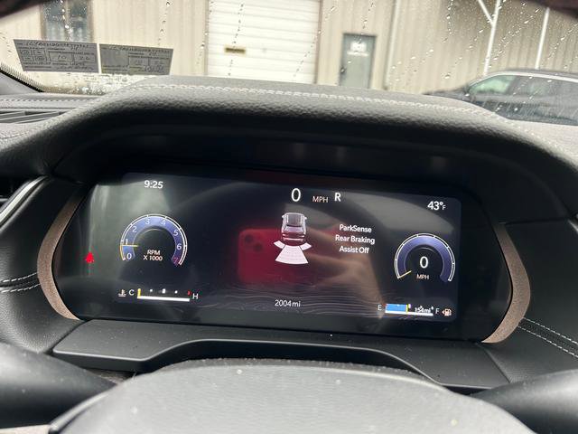 New 2025 Jeep Grand Cherokee Limited image 17