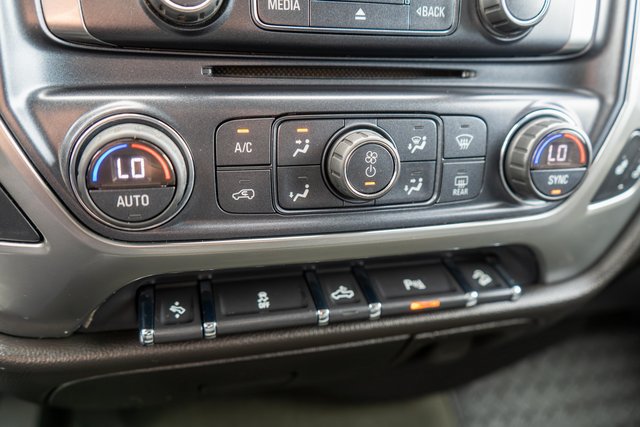 Used 2018 Chevrolet Silverado 1500 LT w/ All Star Edition AWD/4WD image 24