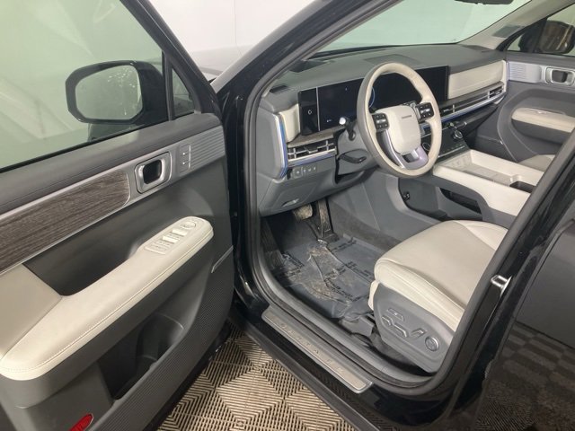 Used 2024 Hyundai Santa Fe Calligraphy image 9
