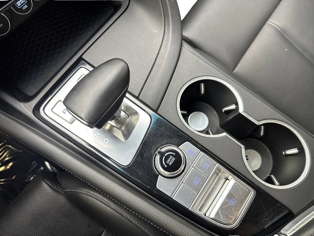 Used 2025 Genesis G70 2.5T RWD image 69
