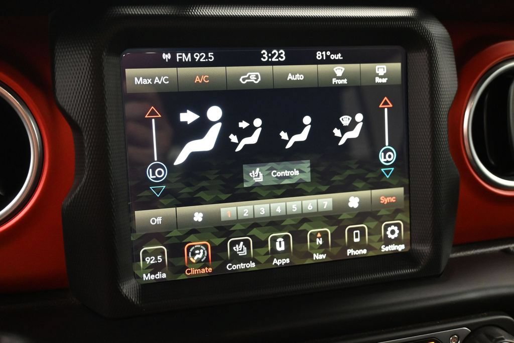 Used 2020 Jeep Wrangler Unlimited Rubicon AWD/4WD image 9