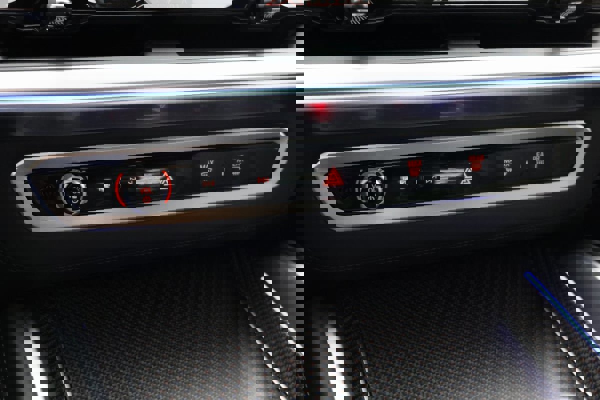 Used 2026 BMW XM Label Red image 30