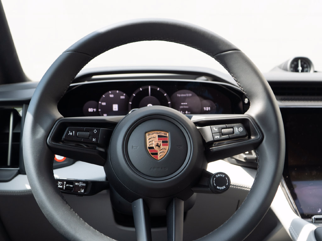 New 2026 Porsche Cayenne Electric AWD/4WD image 24