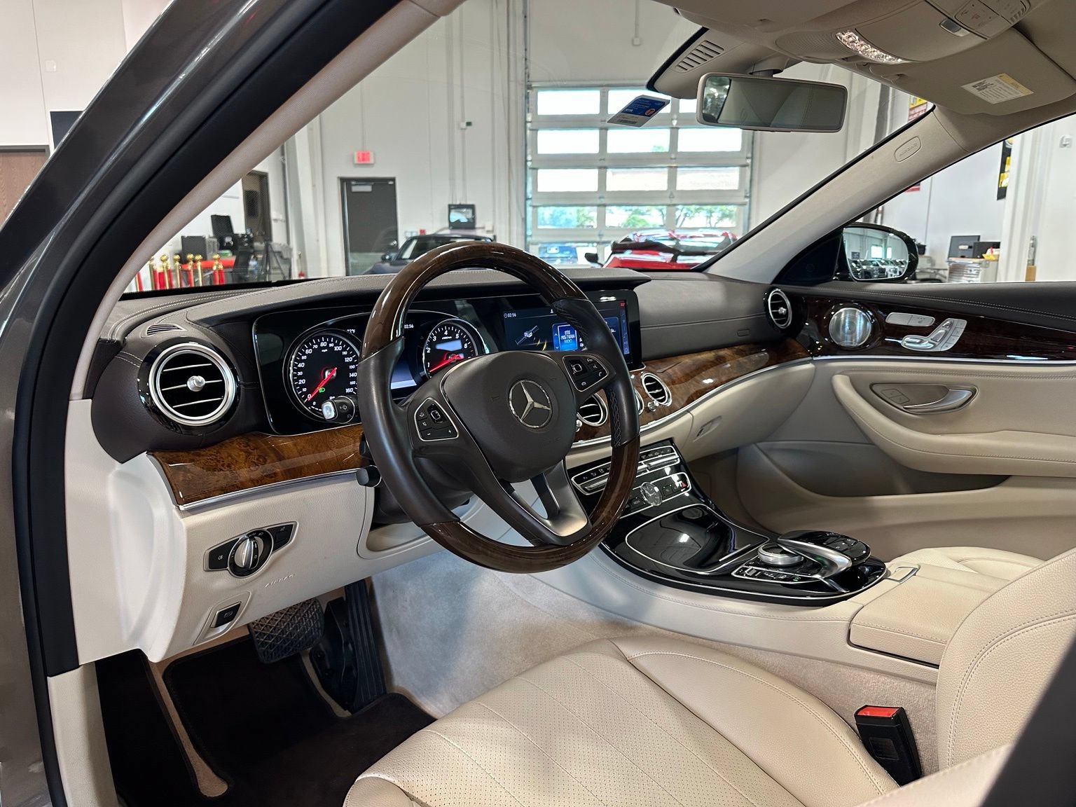 Used 2017 Mercedes-Benz E 300 image 15