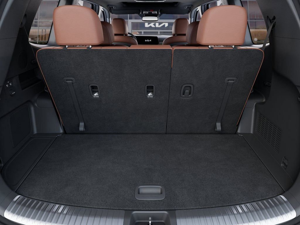 Used 2024 Kia Telluride SX w/ Towing Package image 19