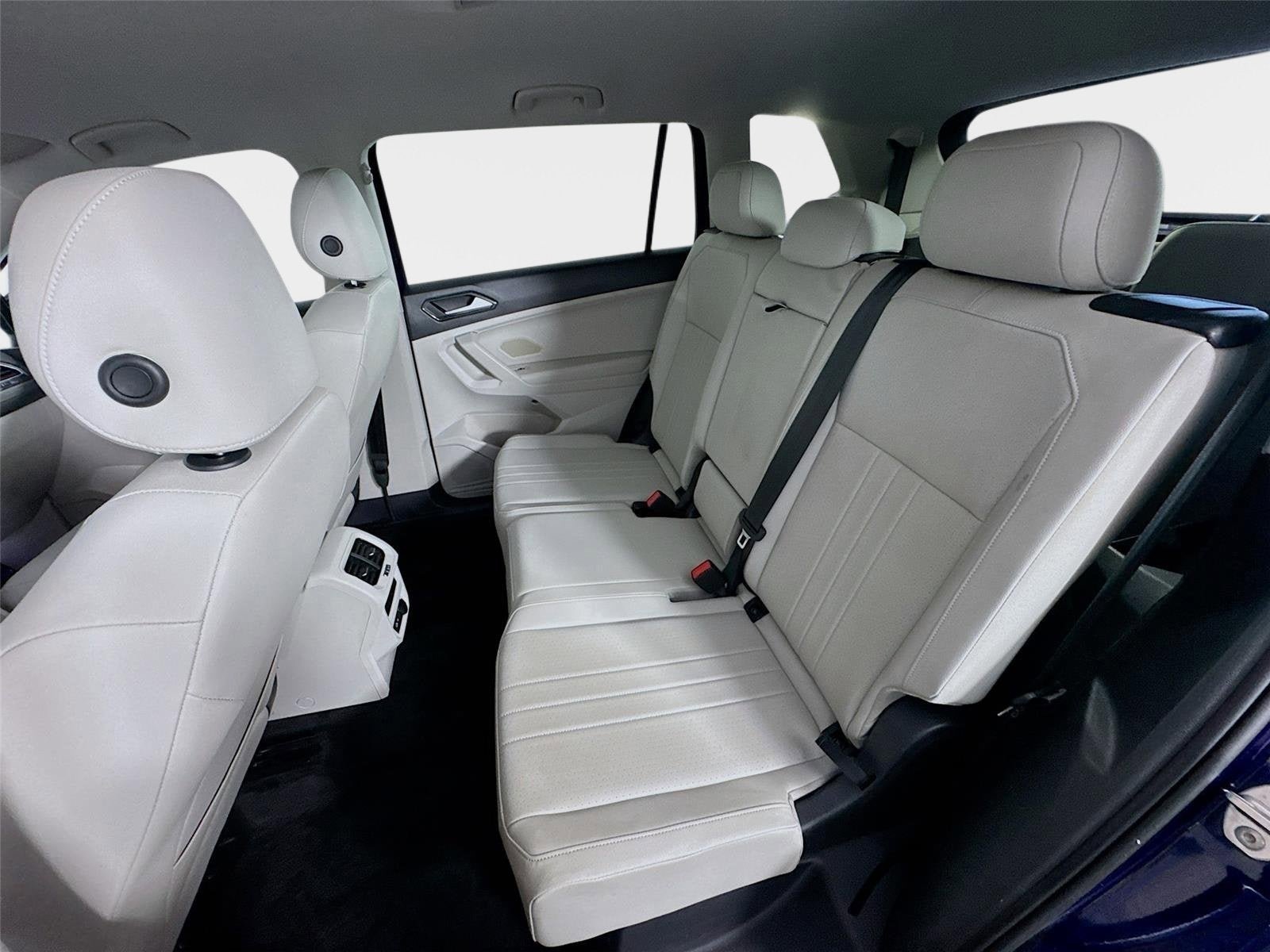 Used 2023 Volkswagen Tiguan SE FWD image 22