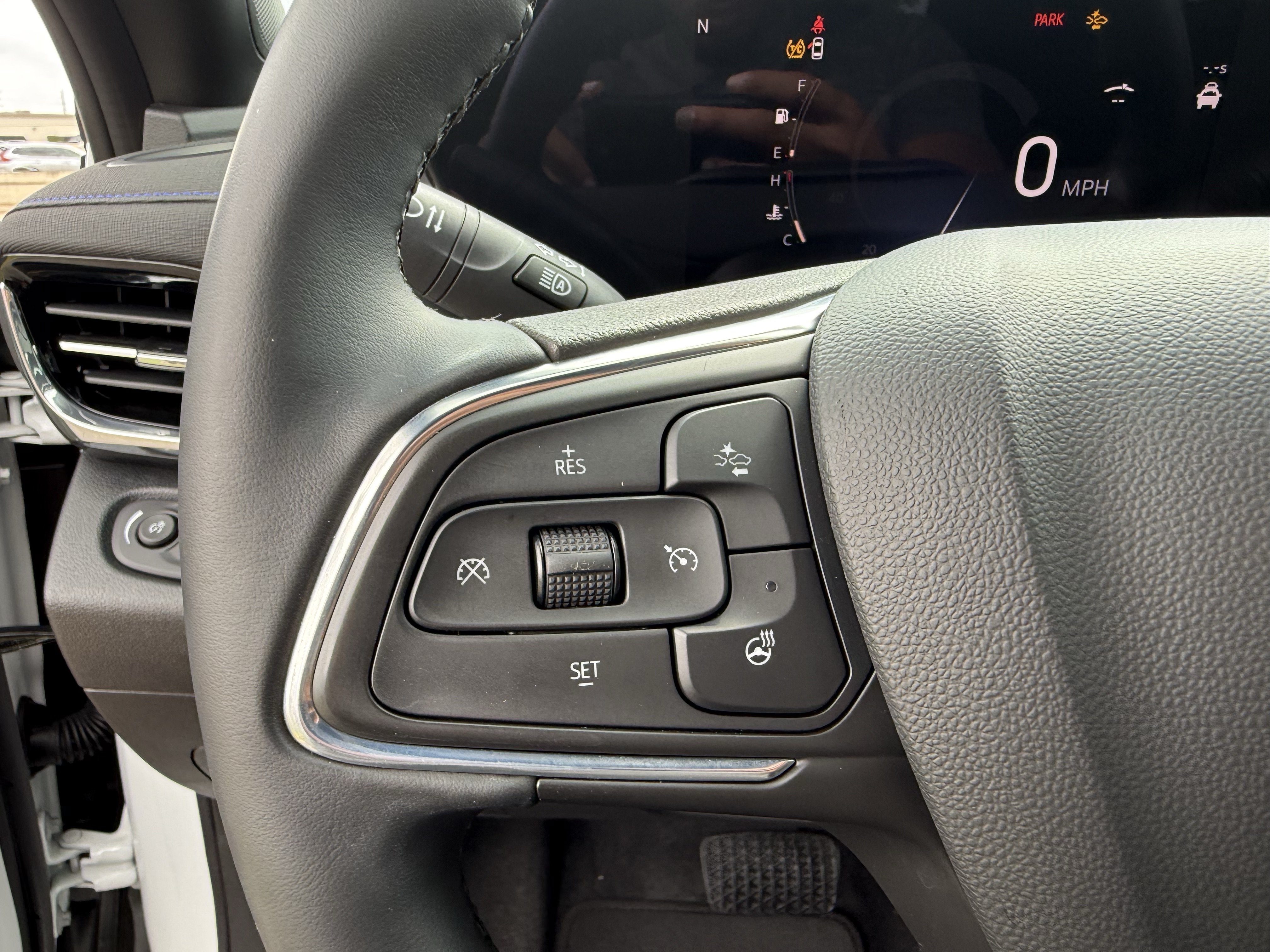 Used 2024 Buick Envista Sport Touring w/ Convenience I Package FWD image 19