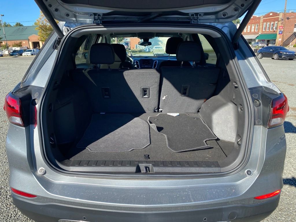 Used 2023 Chevrolet Equinox LT image 18