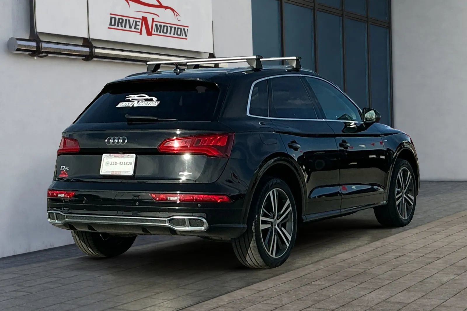 Used 2020 Audi Q5 e Premium Plus w/ Premium Plus Package image 4
