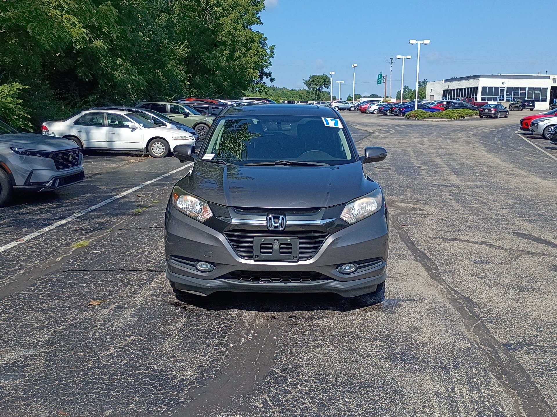 Used 2017 Honda HR-V EX image 8