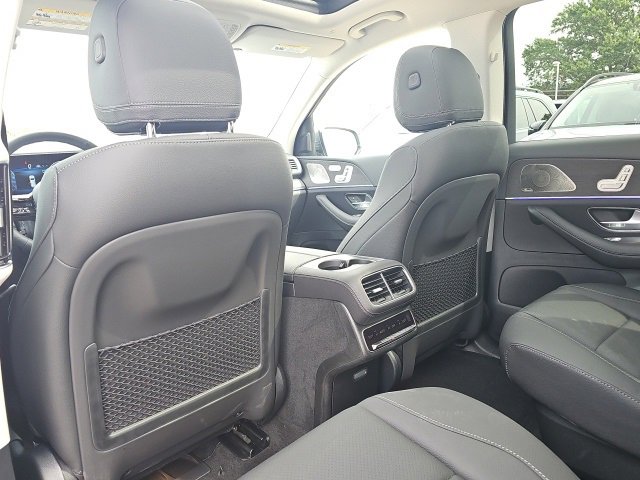 New 2026 Mercedes-Benz GLS 450 4MATIC image 12