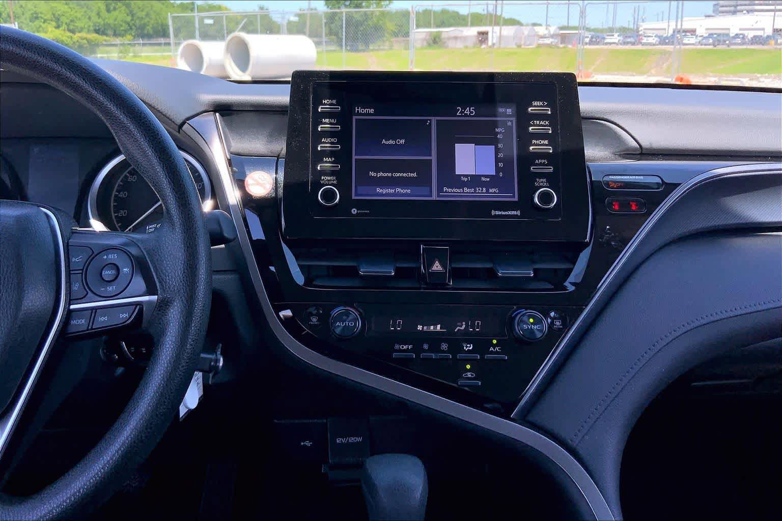 Used 2024 Toyota Camry LE FWD image 7