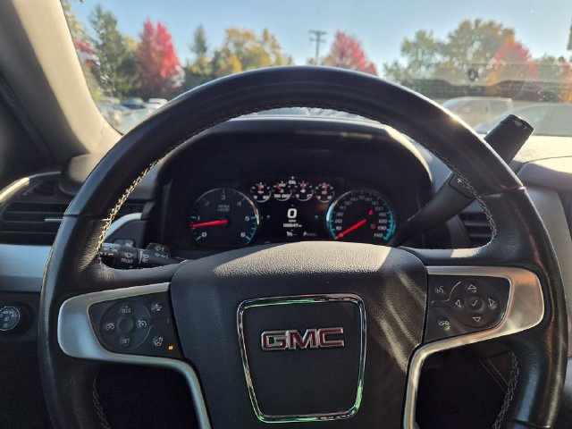 Used 2017 GMC Yukon SLT w/ HD Trailering Package AWD/4WD image 21