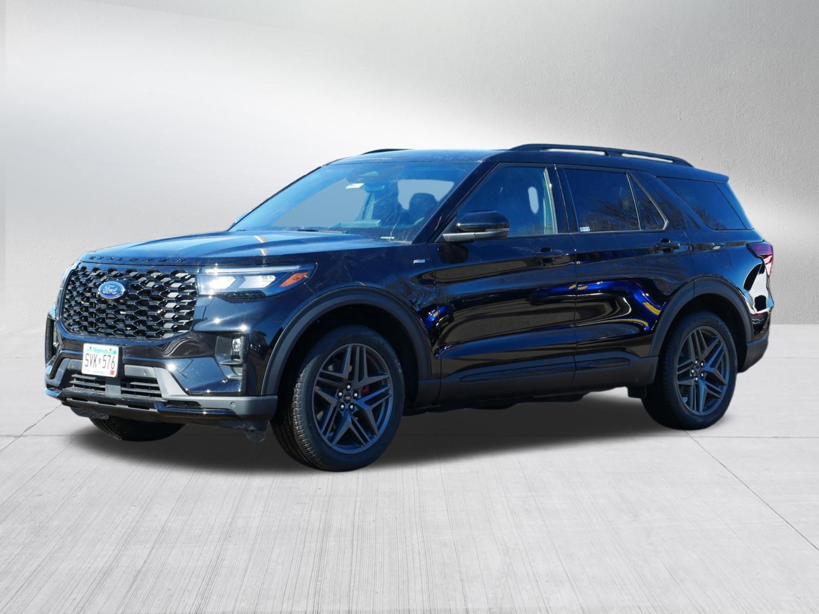 Used 2026 Ford Explorer ST-Line w/ ST-Line Street Pack image 3