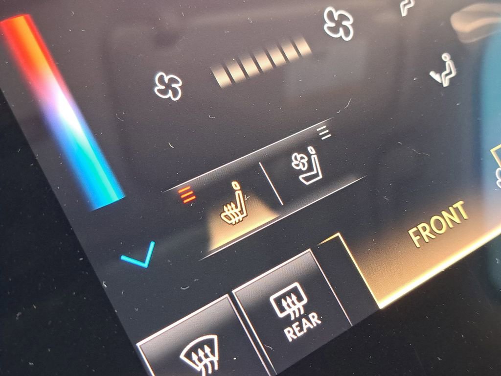 Used 2025 INFINITI QX80 Sensory image 14