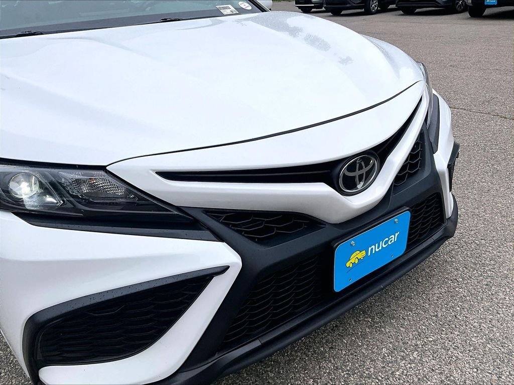 Used 2023 Toyota Camry SE FWD image 31