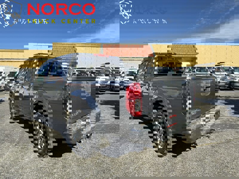 Used 2021 Nissan Frontier SV image 9