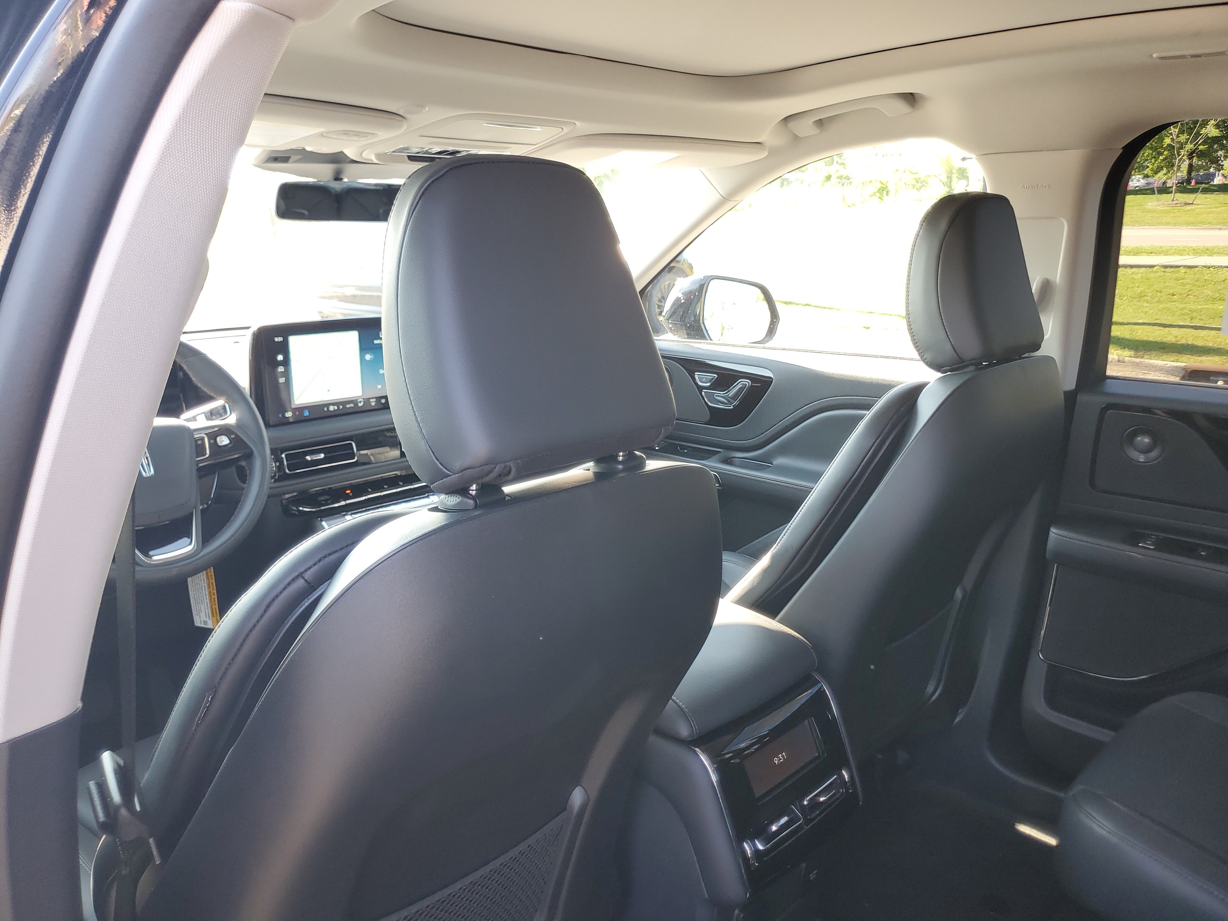 New 2026 Lincoln Aviator AWD image 24