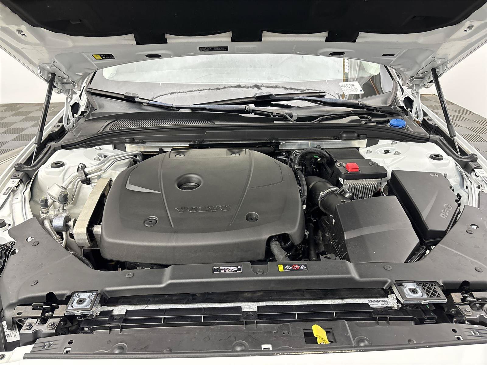 Used 2020 Volvo S60 T5 Momentum FWD image 20