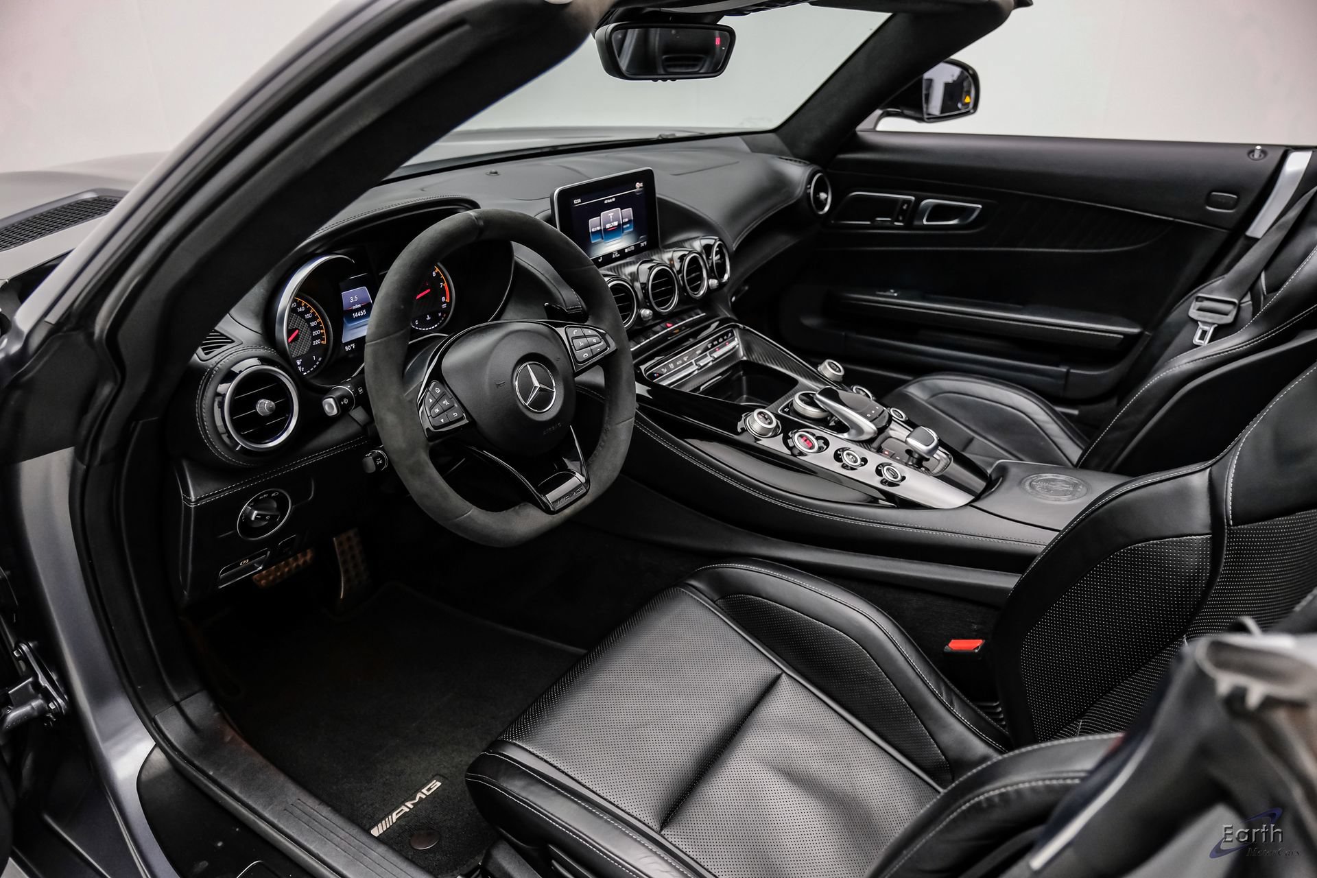 Used 2019 Mercedes-Benz AMG GT C image 2
