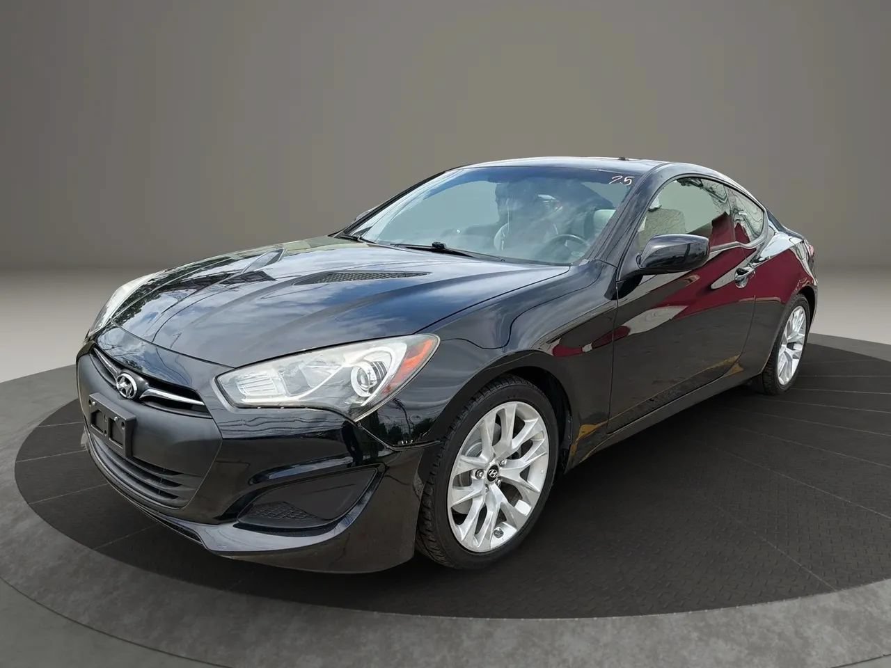 Used 2013 Hyundai Genesis 2.0T RWD image 1