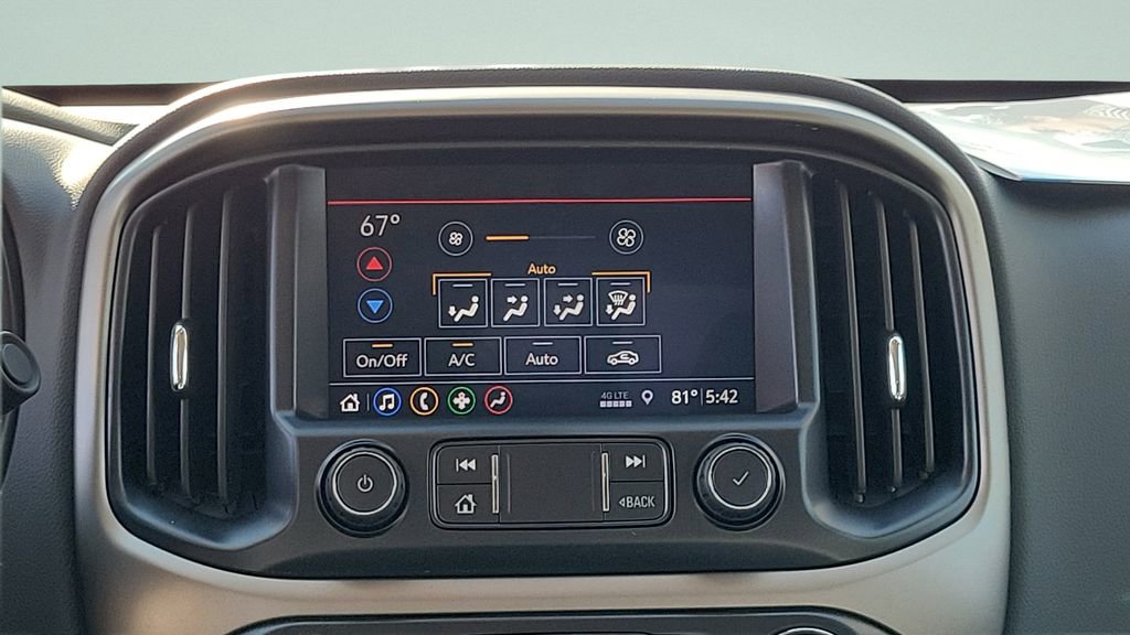 Used 2020 Chevrolet Colorado Z71 image 17