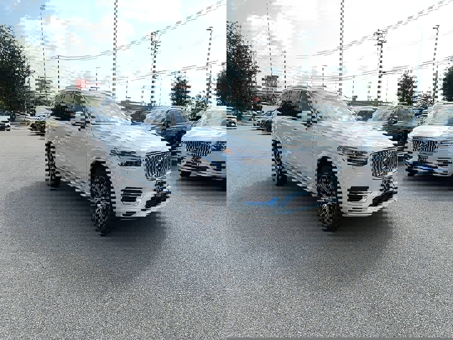 New 2025 Volvo XC90 T8 Core w/ Protection Package Premier image 8