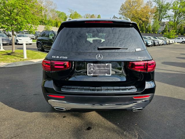 New 2026 Mercedes-Benz GLB 250 4MATIC image 8