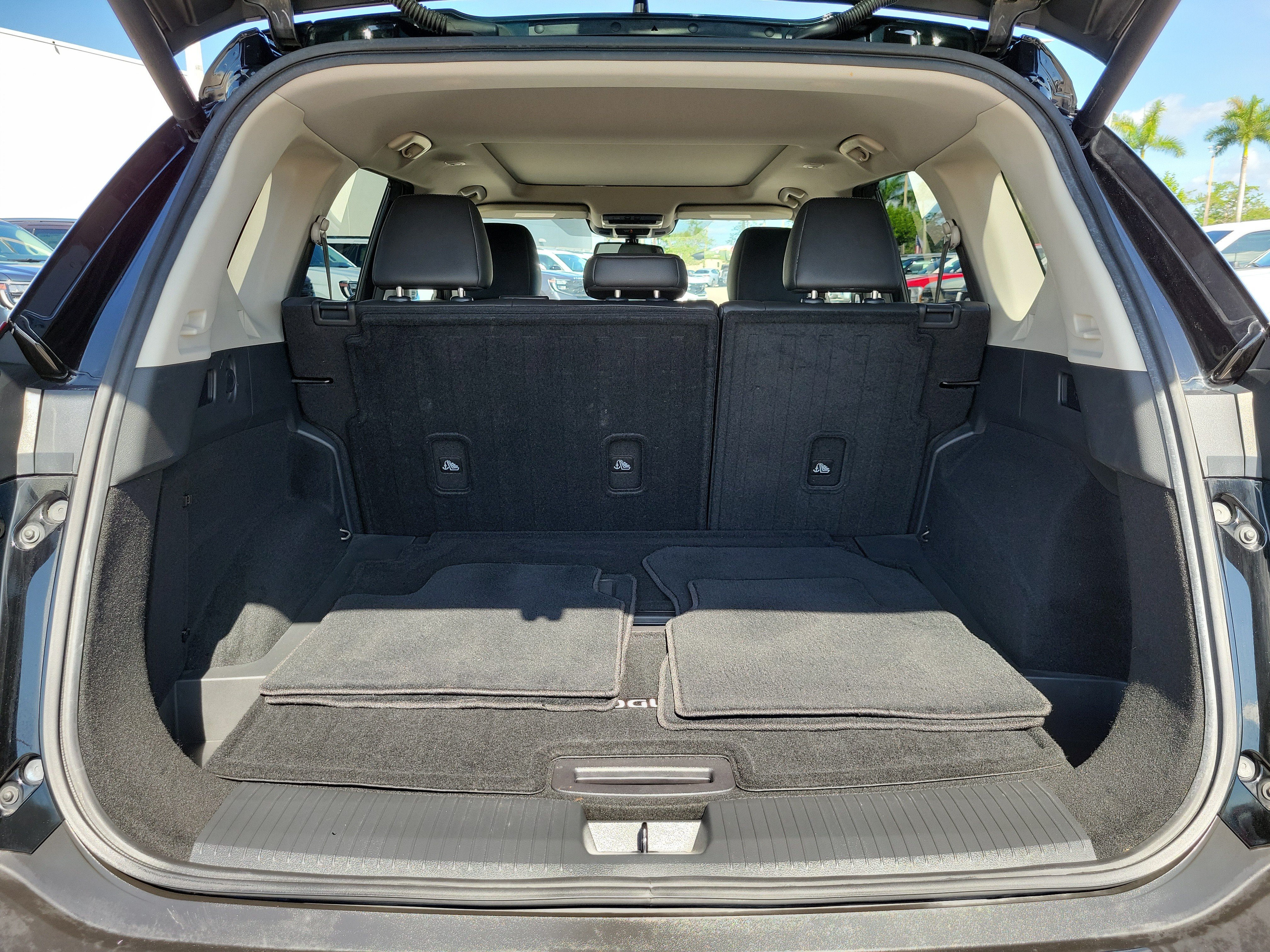 Used 2021 Nissan Rogue SL w/ Premium Package FWD image 11