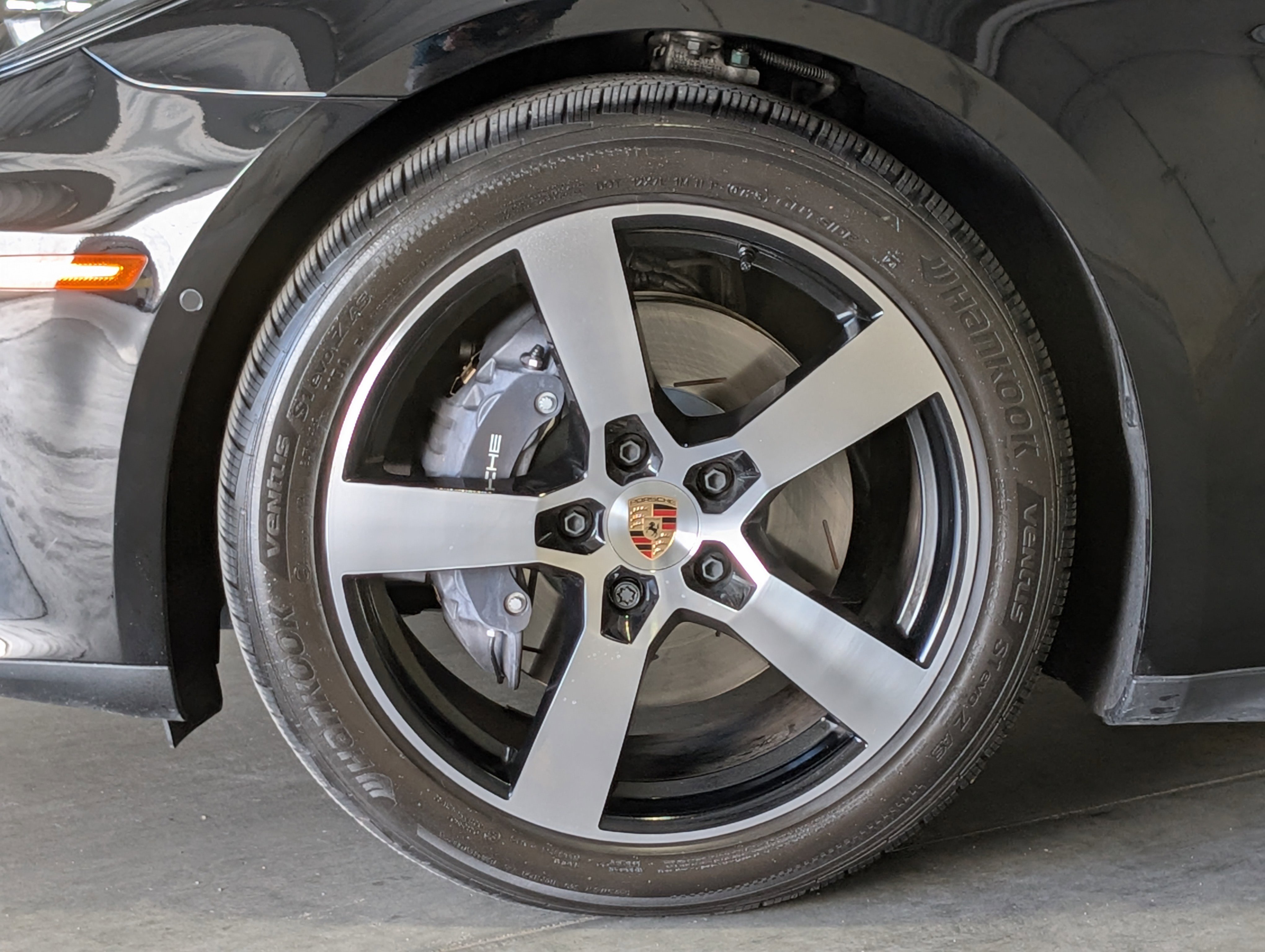 Certified 2025 Porsche Panamera 4 image 15