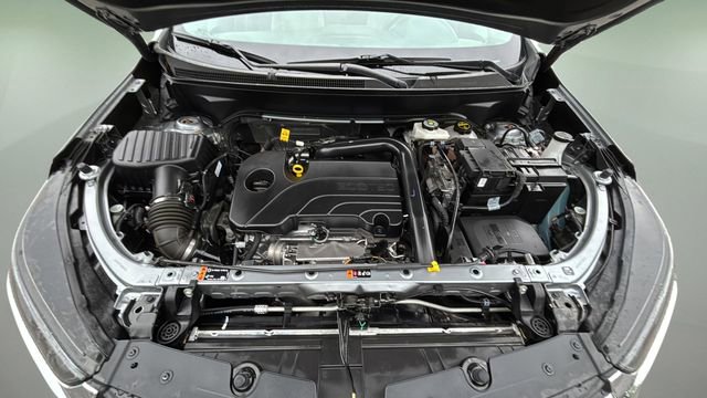 Used 2024 Chevrolet Equinox LS w/ LS Convenience Package FWD image 32