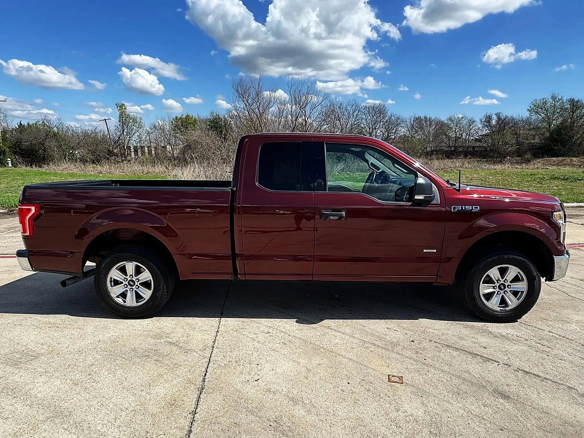 Used 2016 Ford F150 XLT w/ Equipment Group 301A Mid RWD image 2