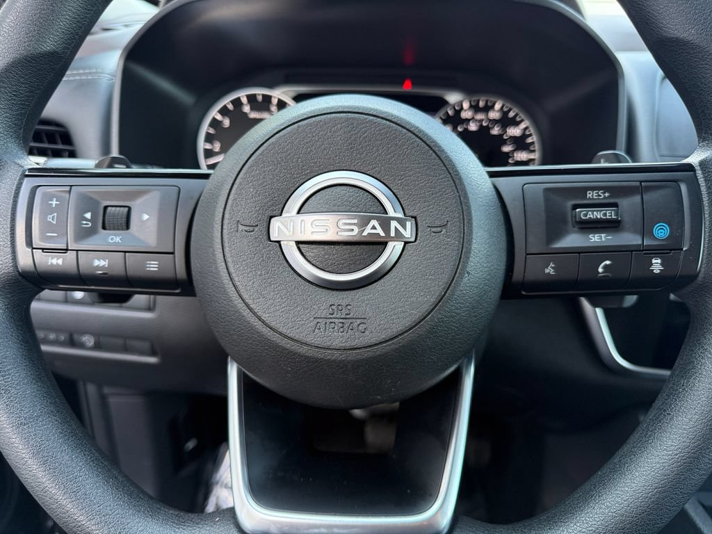 Used 2023 Nissan Rogue SV FWD image 19