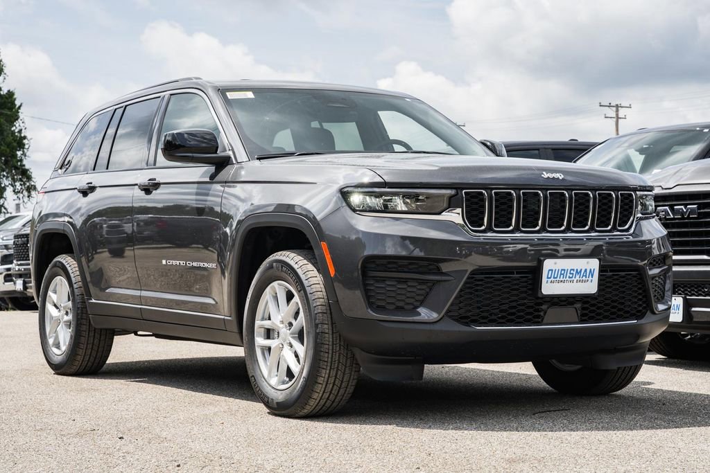 New 2025 Jeep Grand Cherokee Laredo X w/ Luxury Tech Group I