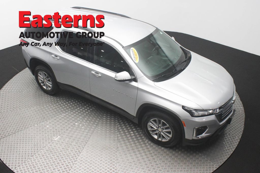 Used 2022 Chevrolet Traverse LT FWD image 3