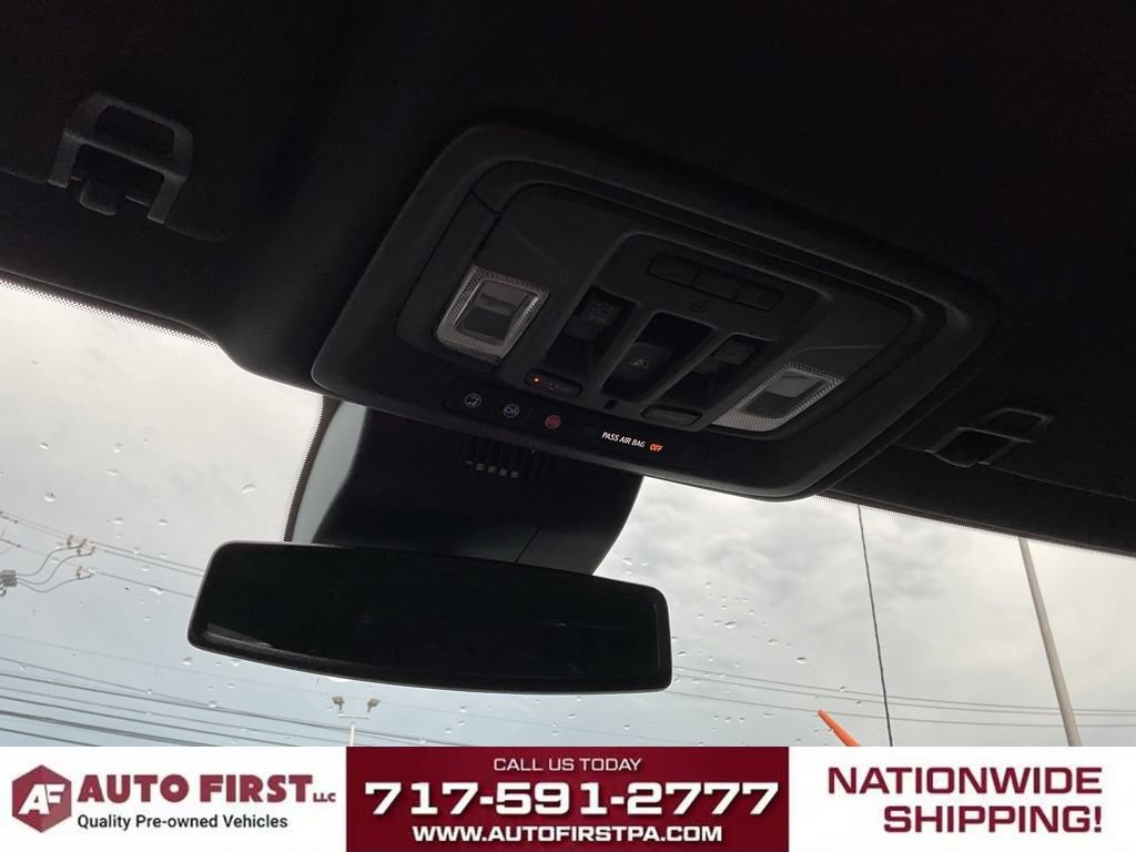 Used 2022 Chevrolet Silverado 1500 High Country w/ High Country Premium Package AWD/4WD image 27