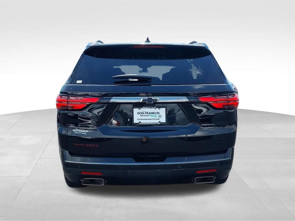 Used 2022 Chevrolet Traverse Premier w/ Redline Edition AWD/4WD image 7