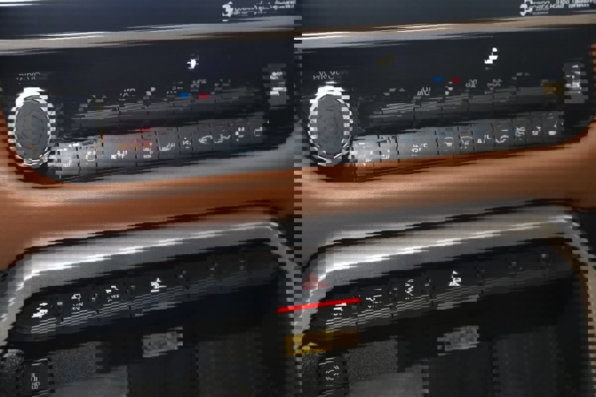 Used 2023 Toyota Tundra 1794 Edition image 30