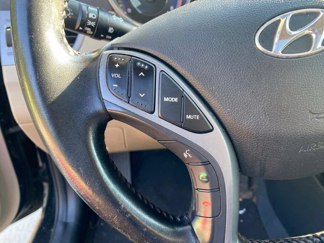 Used 2016 Hyundai Elantra Limited w/ Option Group 04 FWD image 24