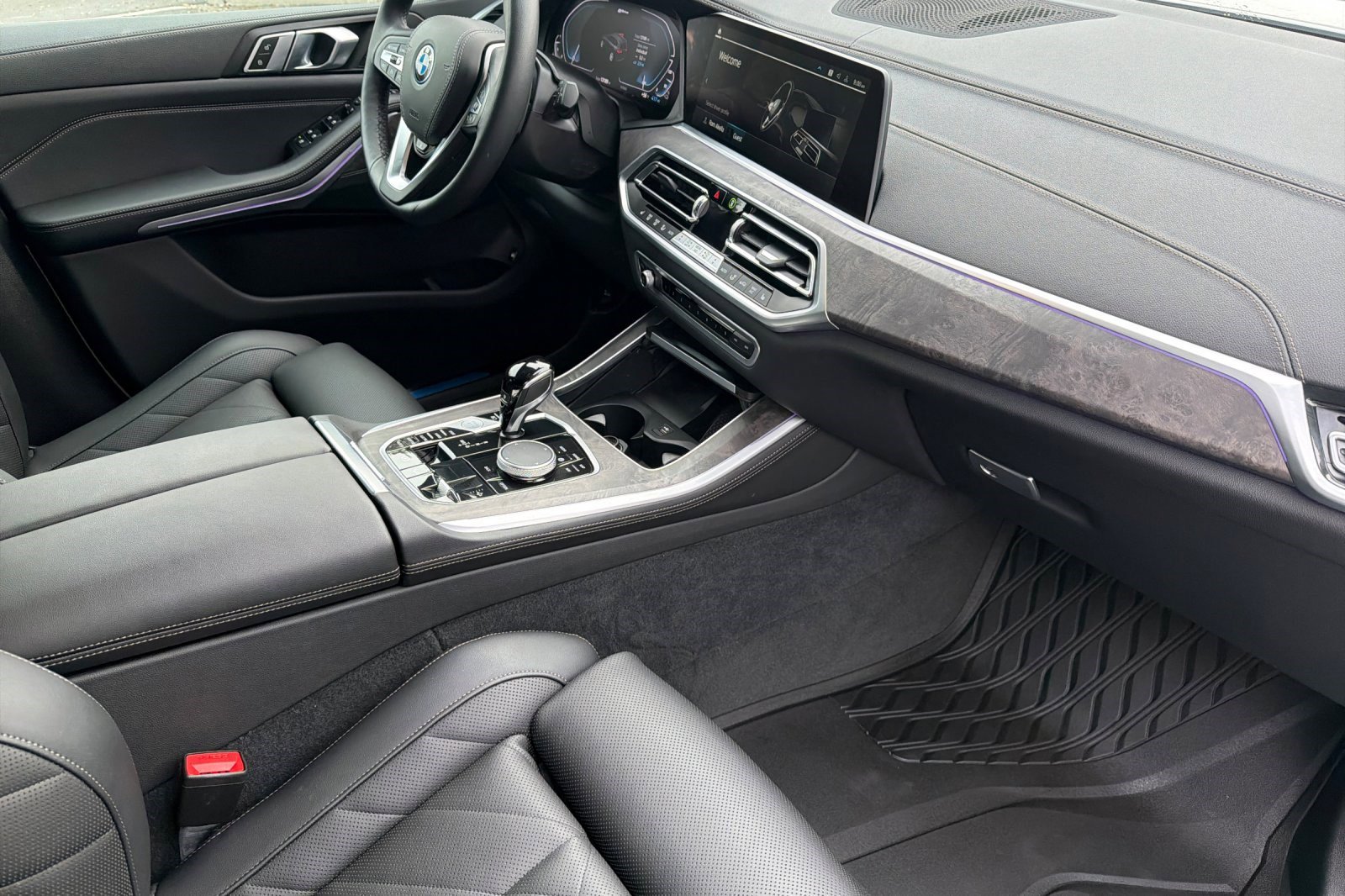 Certified 2023 BMW X5 xDrive45e w/ Climate Comfort Package image 20