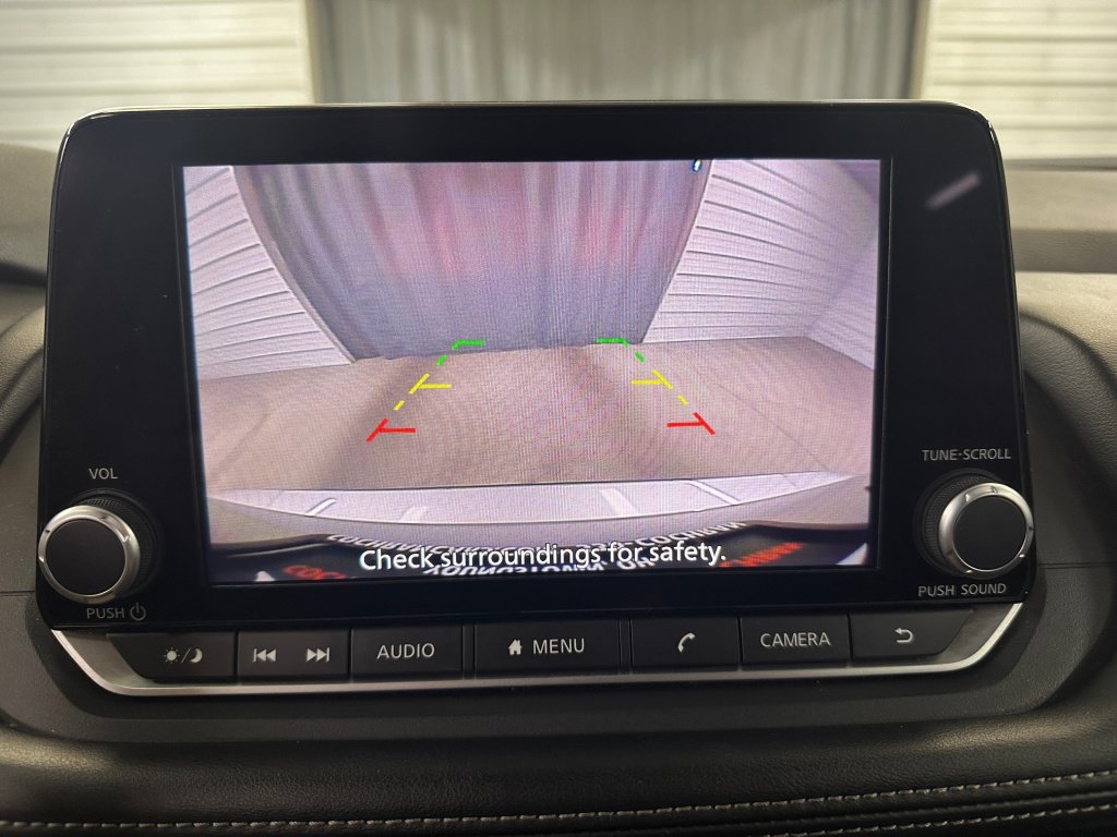 Used 2024 Nissan Rogue SV AWD/4WD image 14