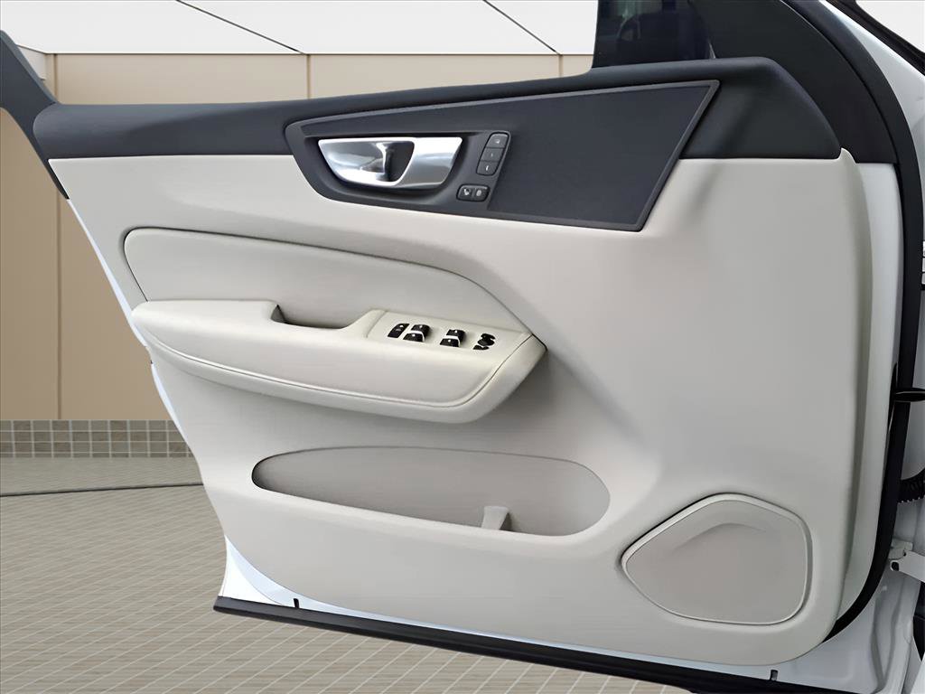 Used 2025 Volvo XC60 T8 Plus w/ Climate Package image 24