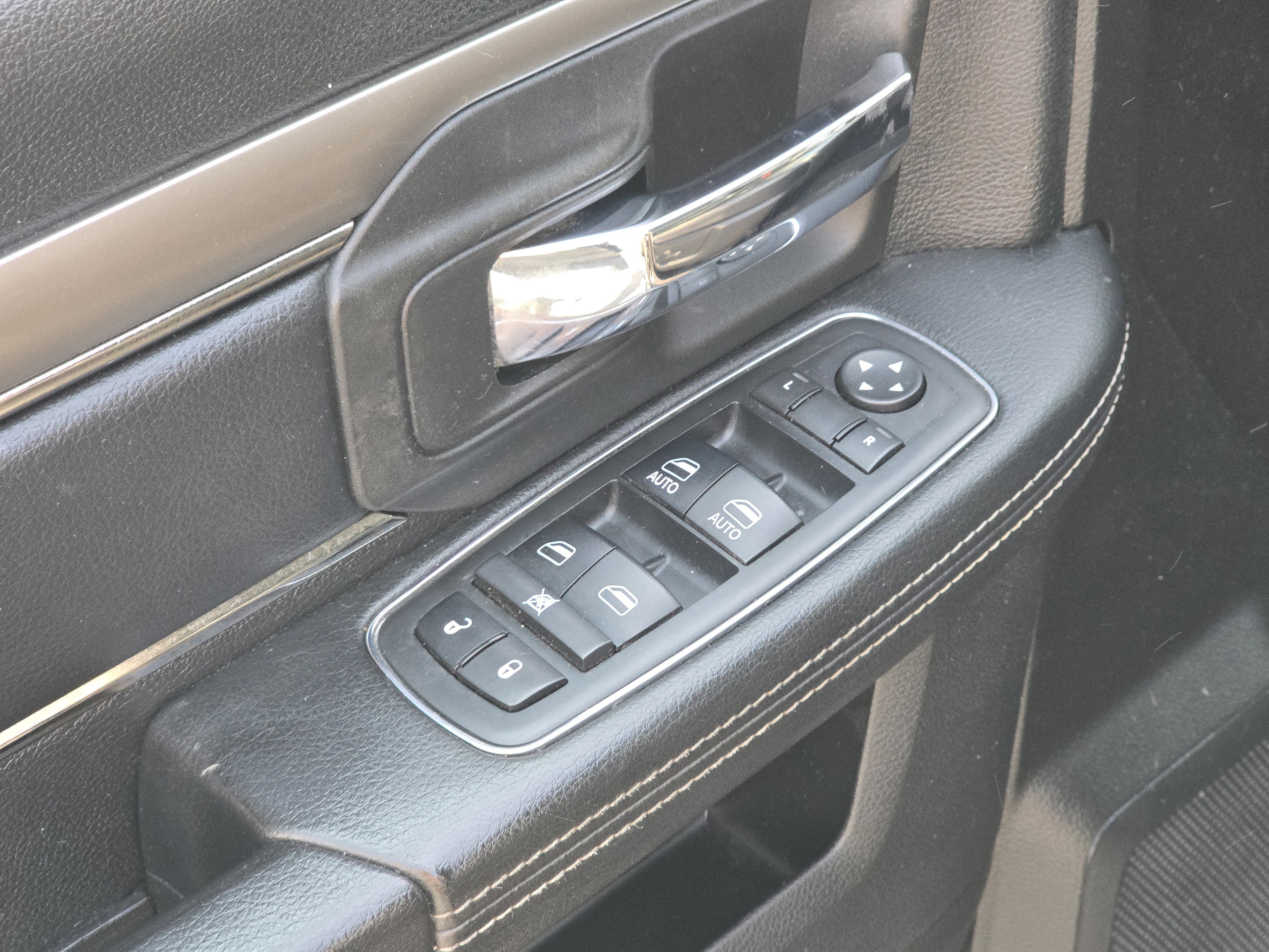 Used 2017 RAM 1500 Sport AWD/4WD image 33