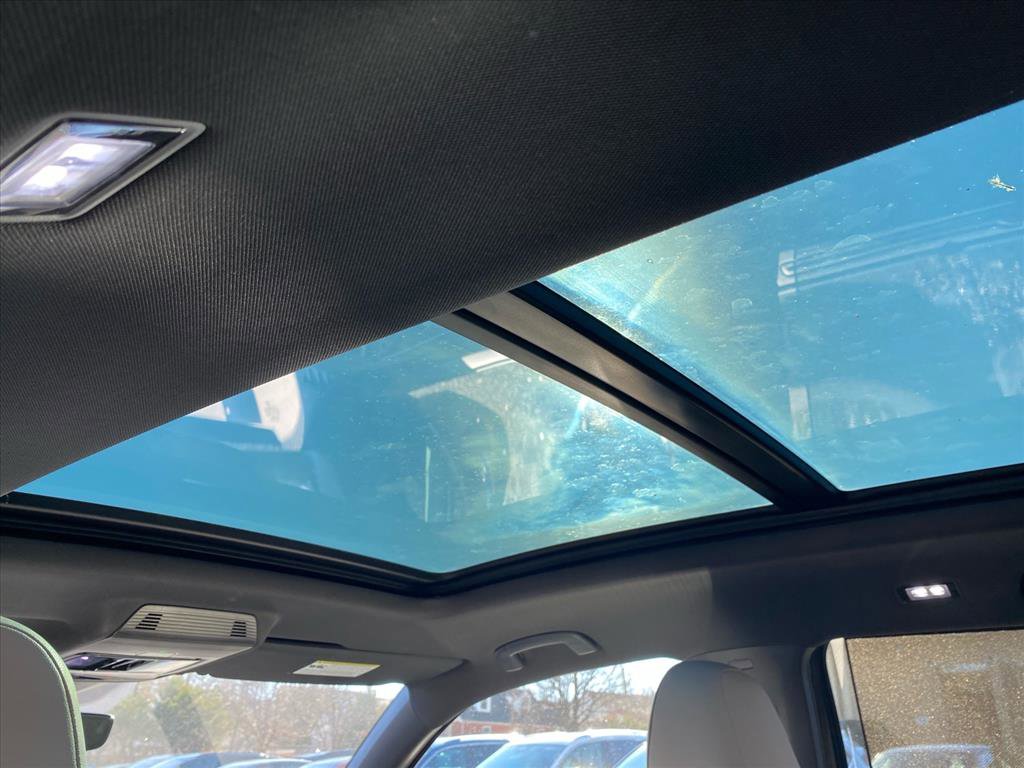 Certified 2025 Volkswagen Atlas Cross Sport SEL Premium R-Line image 21