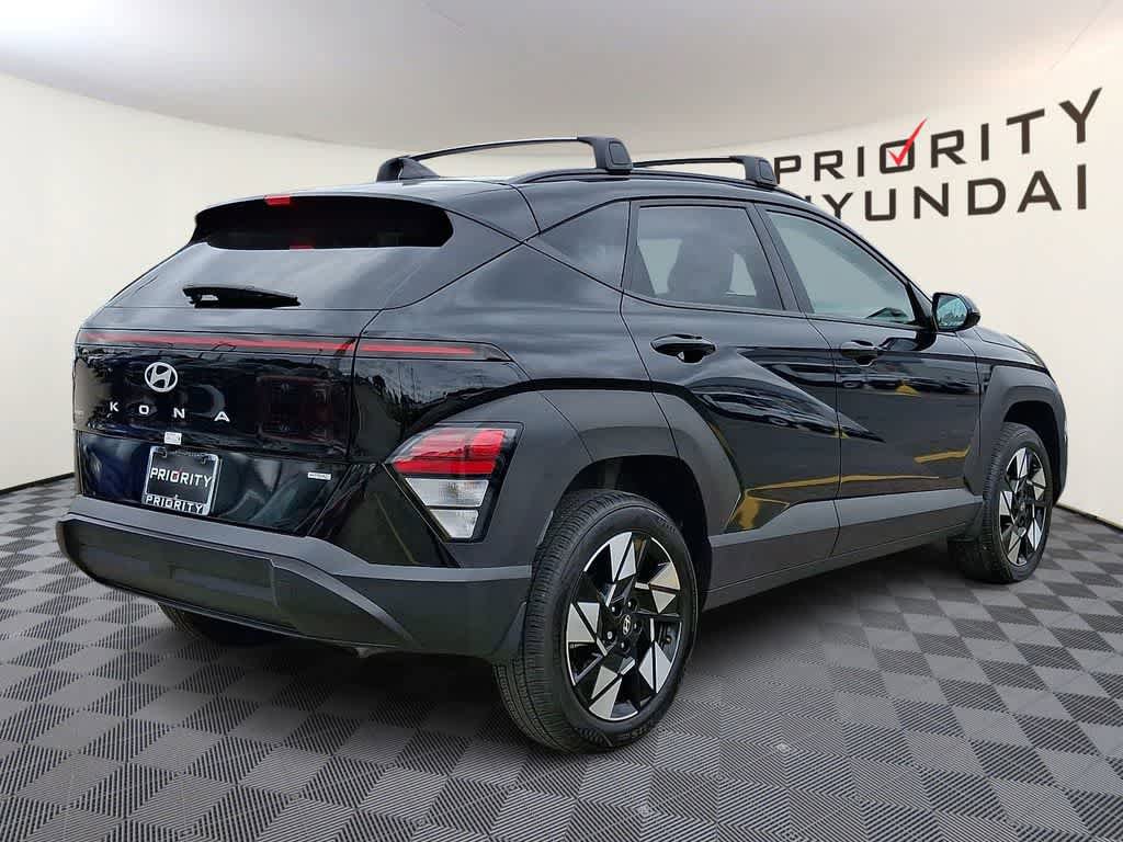 Used 2025 Hyundai Kona SEL AWD/4WD image 4