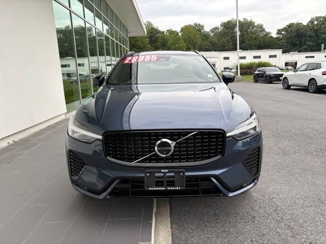 Used 2023 Volvo XC60 B5 Ultimate w/ Climate Package AWD/4WD image 4