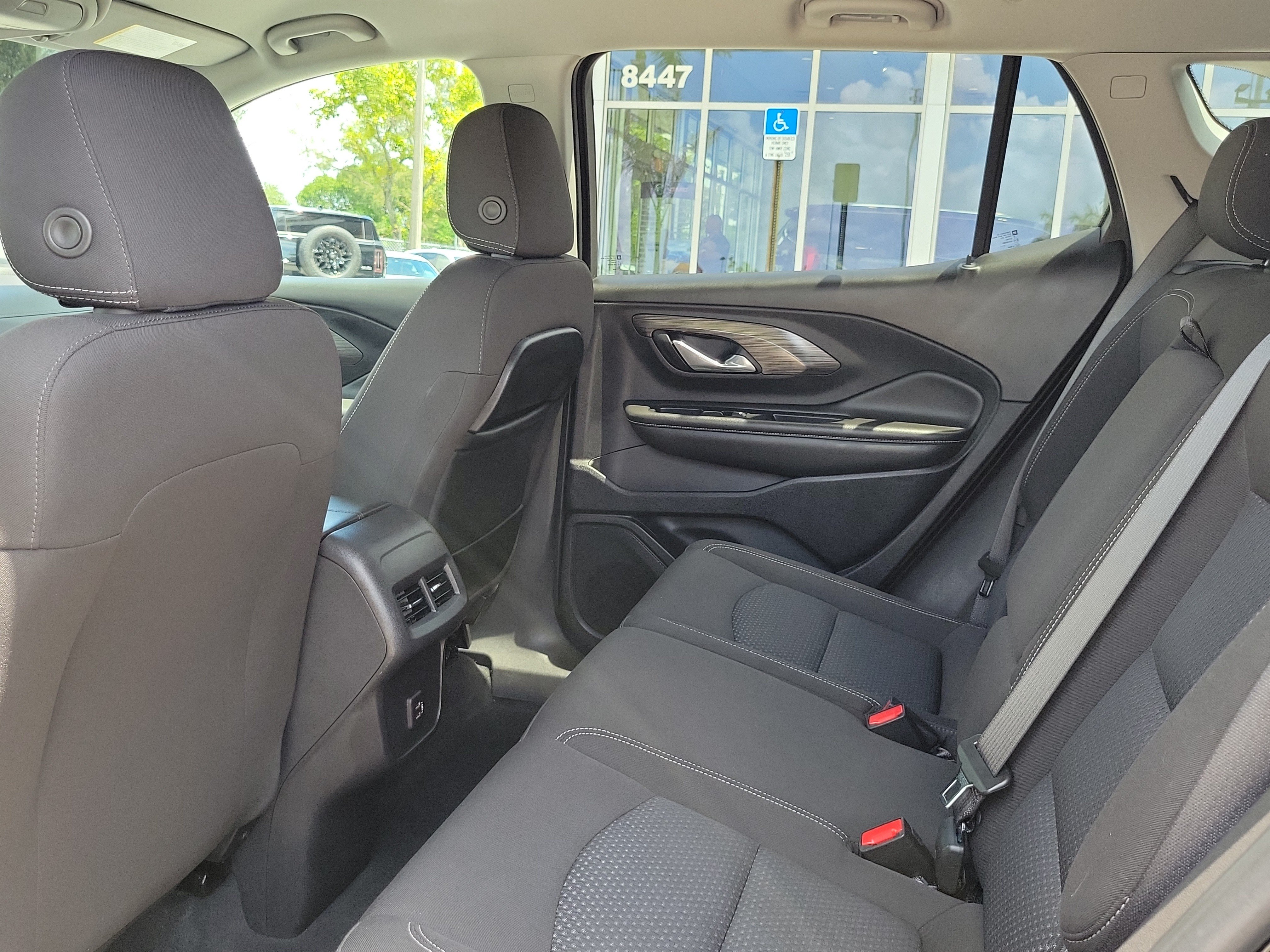 Used 2023 GMC Terrain SLE w/ Driver Convenience Package FWD image 14