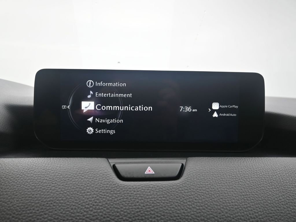 Used 2024 MAZDA CX-90 Plug-In Hybrid w/ Premium Pkg image 9